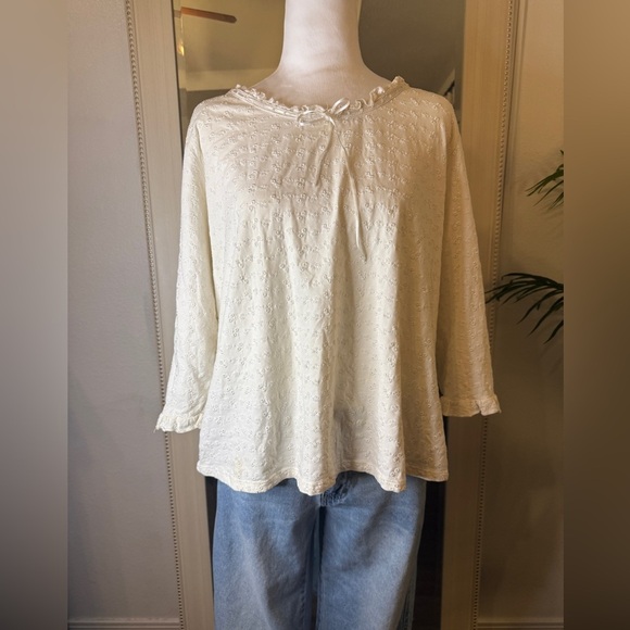Ralph Lauren Cream Blouse with a Floral Texture - Picture 1 of 5